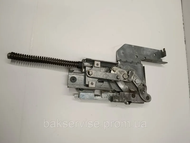 Петля дверей(права) до посудомийної машини Ariston C00302997 б/у, изображение 2
