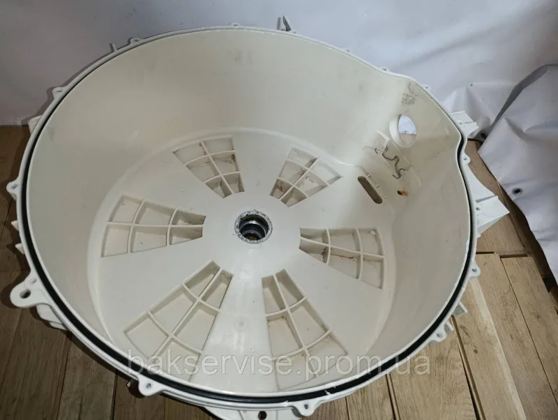 Задня частина бака до пральної машини Gorenje 163945 б/у, изображение 9