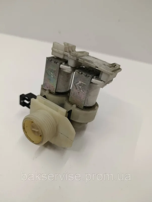 Клапан подачі води до пральної машини Bosch Siemens 9000048505 Б/У, зображення 1