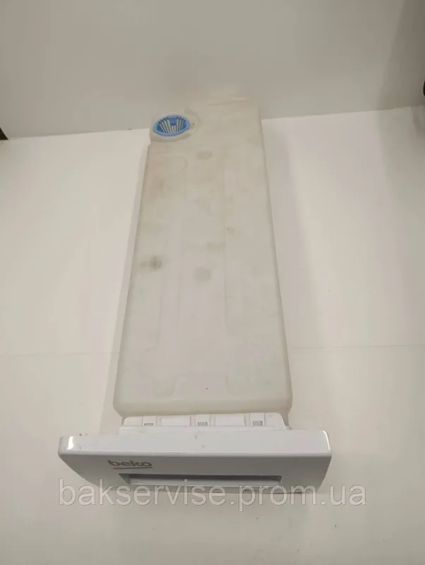 Резервуар для збору конденсату сушильної машини BEKO KN03-1 296803 Б/У, изображение 2