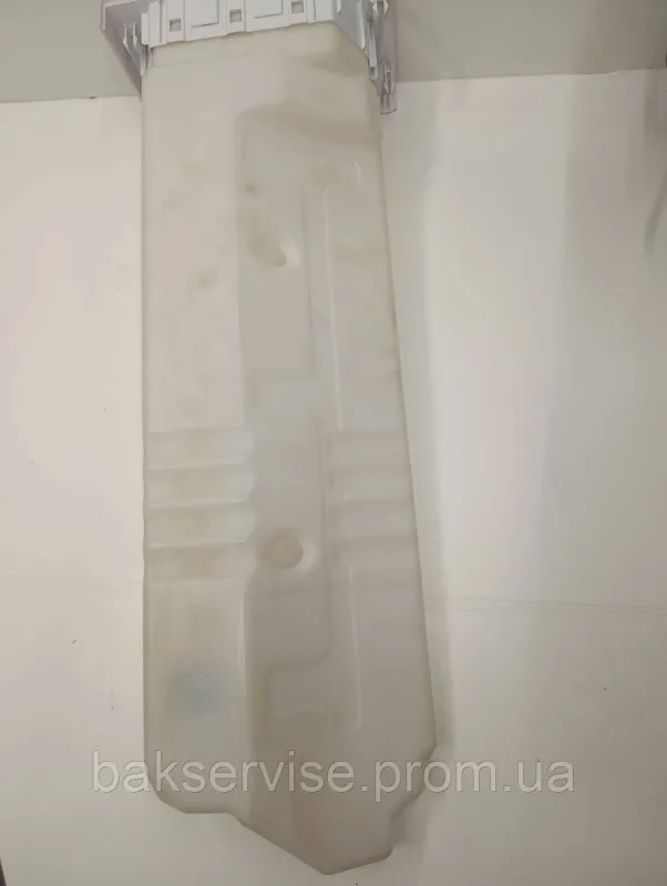 Резервуар для збору конденсату сушильної машини BEKO KN03-1 296803 Б/У, изображение 3
