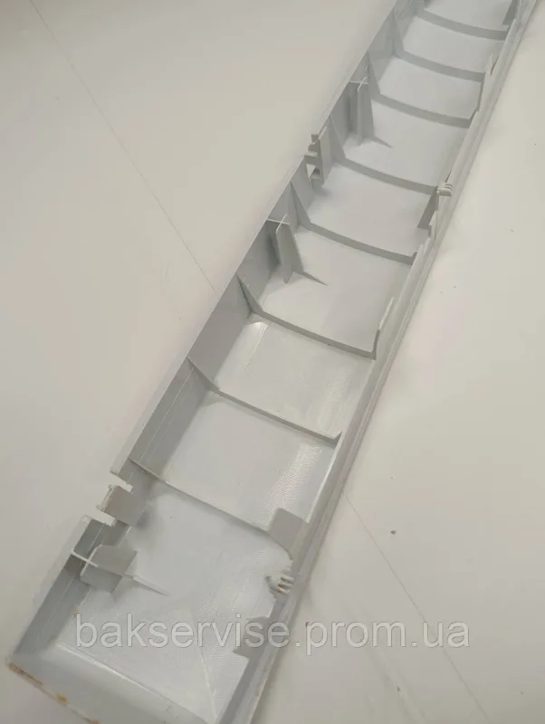 Нижня декоративна панель до пральної машини Ariston 250005792 Б/У, изображение 3