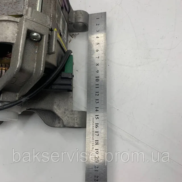 Двигун (мотор) для пральної машини UM676060T235-01 8-контактний б/у, изображение 3