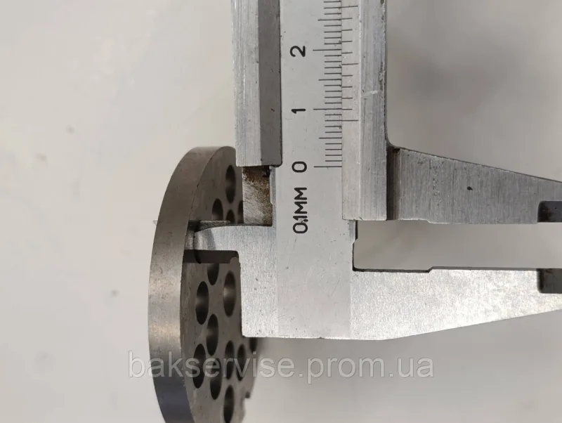 Решітка(сито) для м'ясорубки Zelmer №8 86.3162 (велика) Bosch 755475 Original, изображение 2