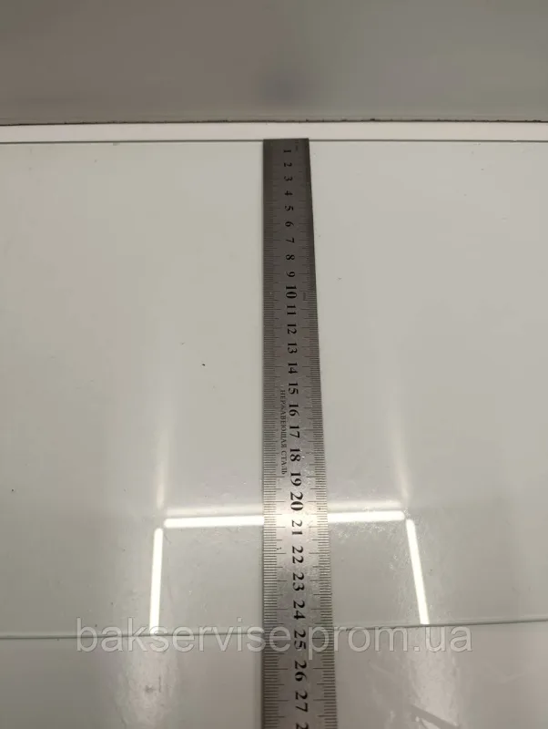 Полиця(скляна) над нижнім ящиком морозильної камери Indesit 481010667585 Б/У 420*250mm, изображение 4