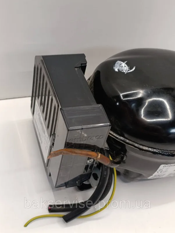 Компресор до холодильника Embraco VESA11C R600a Б/У, изображение 4