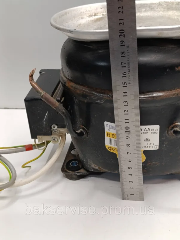 Компресор до холодильника Electrolux HVY75AA R600а Б/У, зображення 3